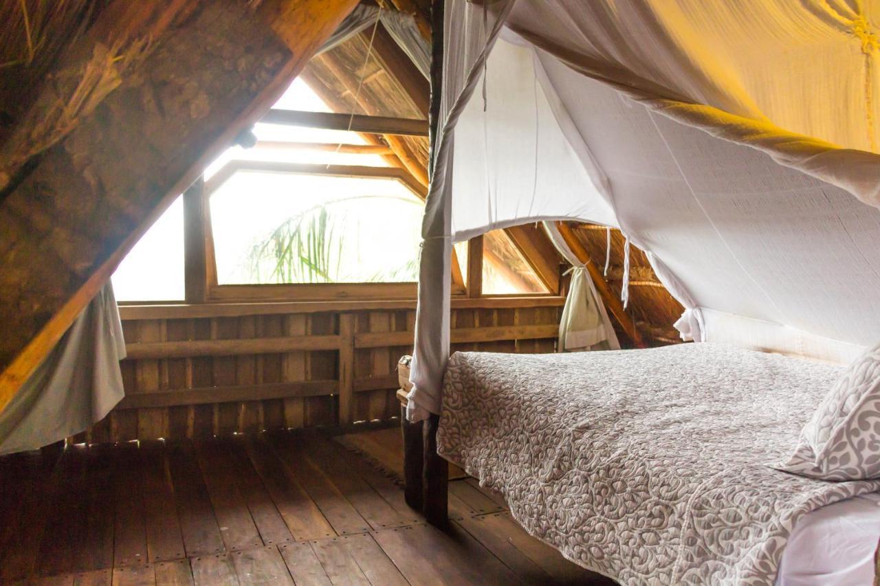 Bambu Gran Palas Hostal Party Albergue