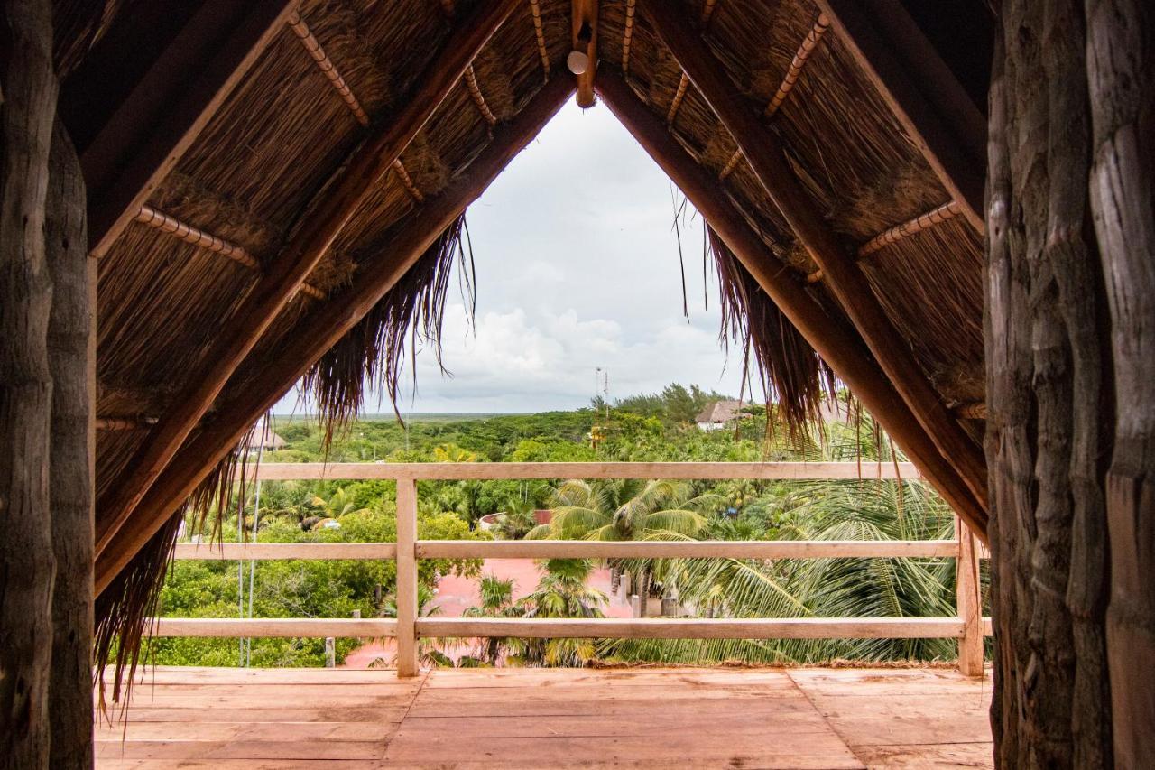 Bambu Gran Palas Hostal Party Albergue Tulum